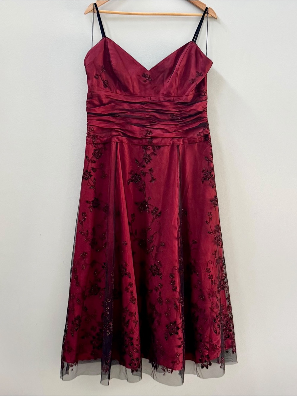 Papell Boutique Y2K Evening Dress 16 Red / Black Floral Mesh Overlay V-Neck Midi